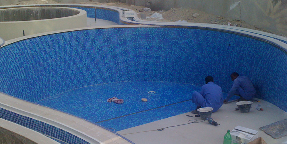 swimming-pool-maintenance-companies-in-Dubai