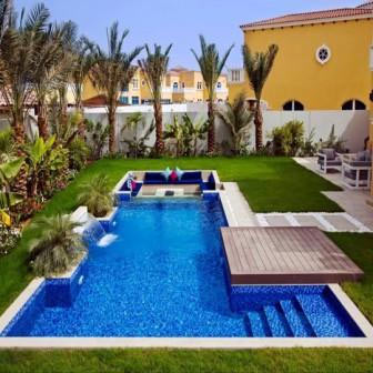 swimming-pool-cleaning-company-Dubai