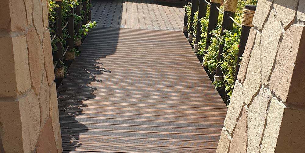 composite-wooden-decking-in-Dubai